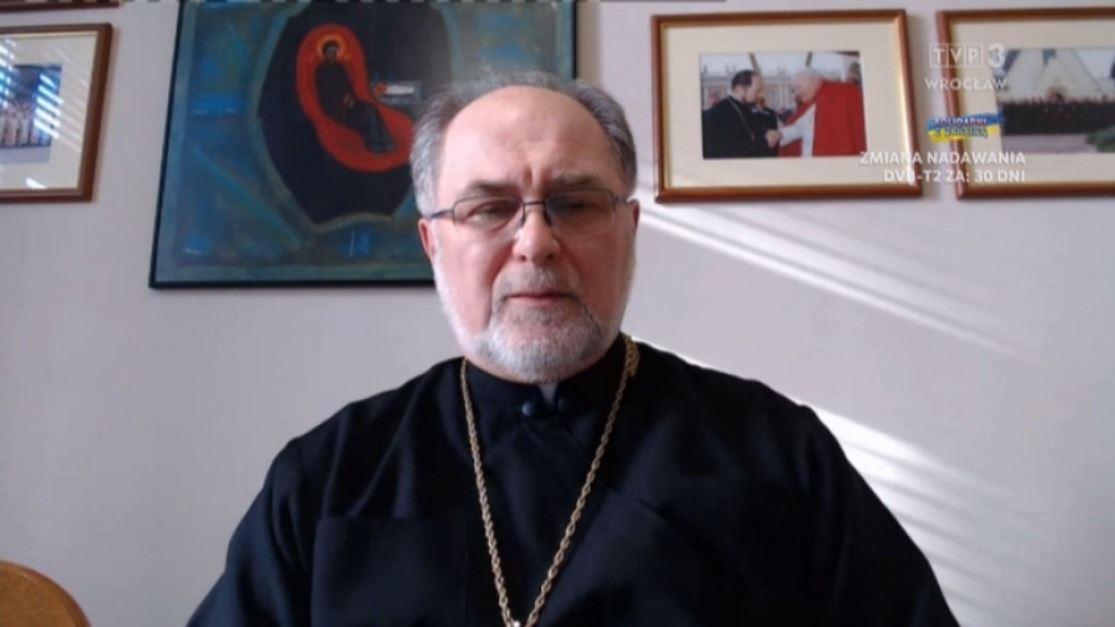 Biskup Juszczak o zaangażowaniu grekokatolików w pomoc uchodźcom (TVP3 Wrocław)
