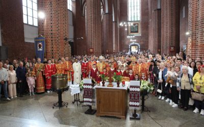 Блаженніший Святослав очолив святкову Літургію у Вроцлаві: «Хрест — знак спасіння для усіх людей»