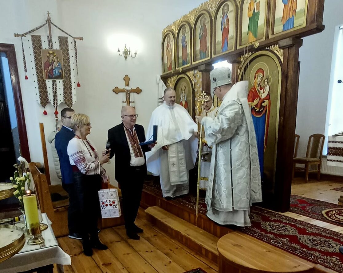 Приміційна Архиєрейська Божественна Літургія Владики Марюша Дмитерка в родинній парафії Святих Володимира і Ольги в М’ястку