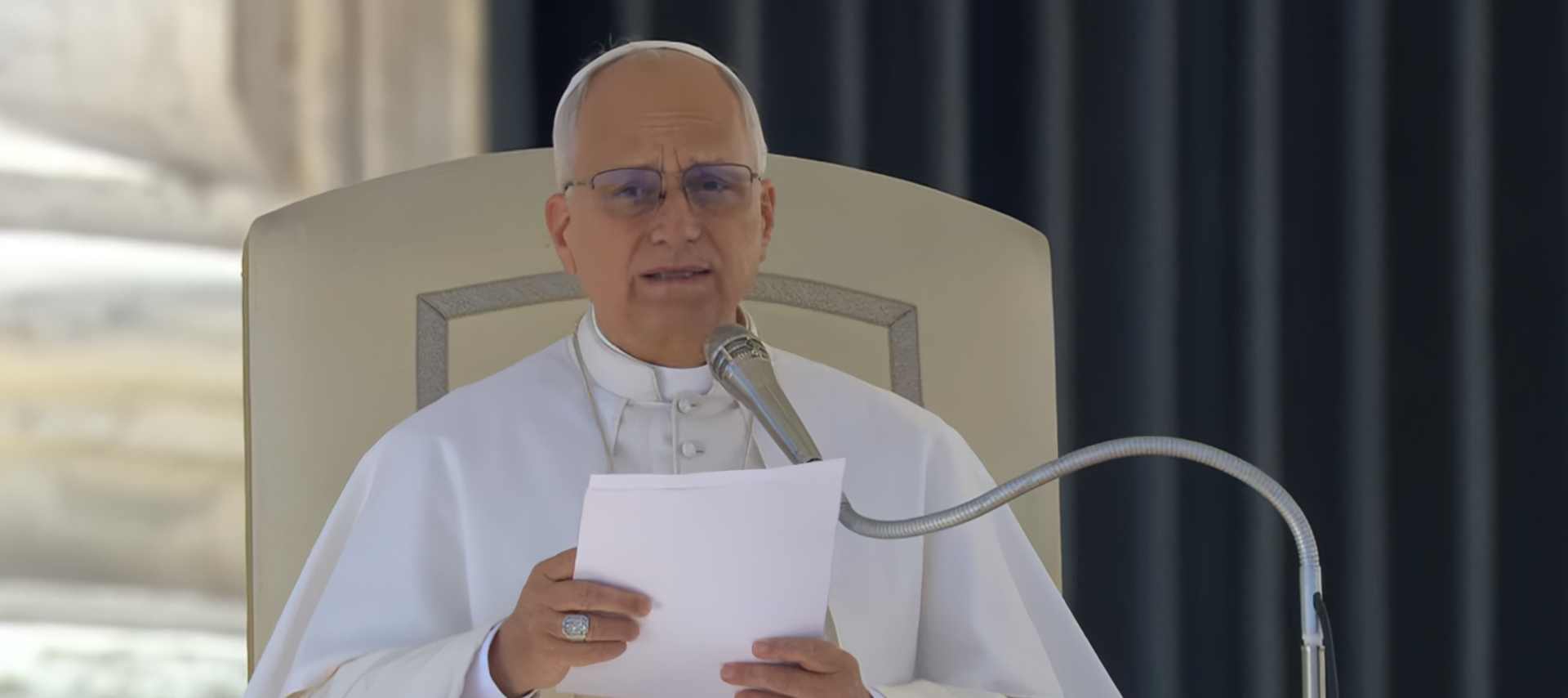 ПАСХА НЕ УСУВАЄ ХРЕСТ, А ПЕРЕМАГАЄ ЙОГО В ПОЄДИНКУ, ЩО ЗМІНИВ ІСТОРІЮ ЛЮДСТВА – СВЯТІШИЙ ОТЕЦЬ ПАПА ЛЕВ XIV.