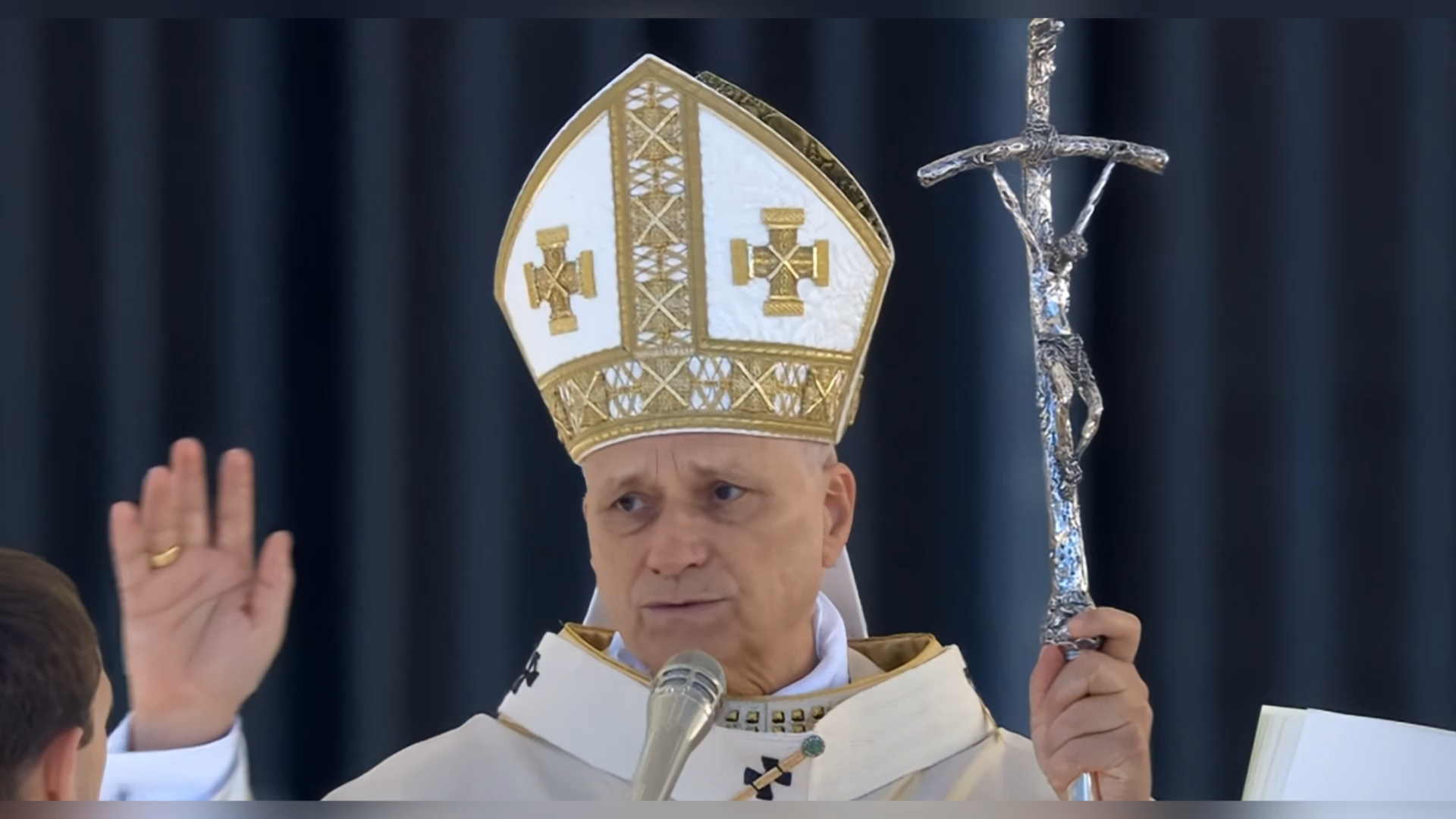 «ЗАБЕРІТЬ З СОБОЮ НА БАТЬКІВЩИНУ ОБІЙМИ ТА МОЛИТВУ ЦІЄЇ ПЛОЩІ!» – СВЯТІШИЙ ОТЕЦЬ ПАПА ЛЕВ XIV.