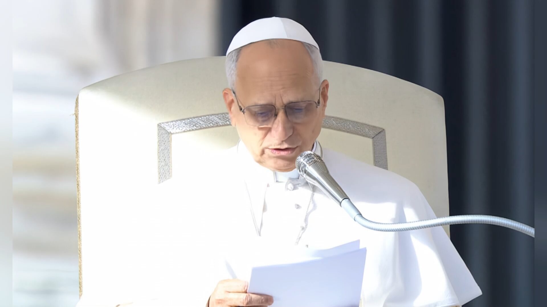 БЕЗ НАДІЇ ЖИТТЯ ЗДАЄТЬСЯ ЛИШЕ ПЕРЕРВОЮ МІЖ ВІЧНИМИ НОЧАМИ „ДО” І „ПІСЛЯ” – СВЯТІШИЙ ОТЕЦЬ ПАПА ЛЕВ XIV.