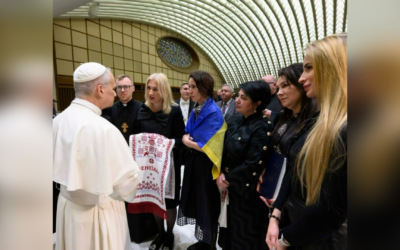 ЗАХИСТИТИ МАЙБУТНЄ НАШИХ ДІТЕЙ – УКРАЇНСЬКІ ЖІНКИ НА ЗУСТРІЧІ З СВЯТІШИМ ОТЦЕМ ПАПОЮ ЛЕВОМ XIV.