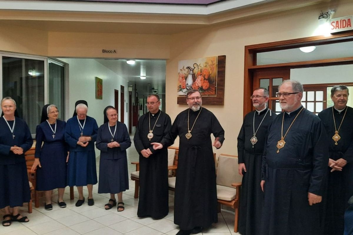 Глава УГКЦ і владики Постійного Синоду відвідали будинок опіки сестер служебниць у Прудентополісі