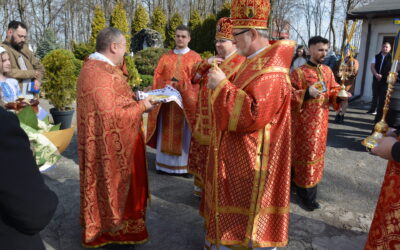 Урочистий перехід до храму Парафії Успіння Пресвятої Богородиці в місті Катовіце