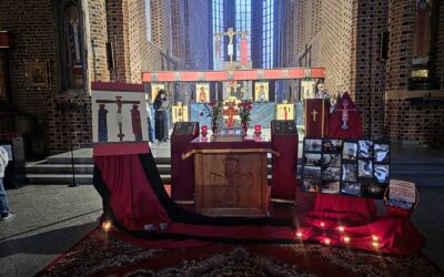 У Вроцлавській парафії молодь та діти роздумували над стаціями Хресної Дороги