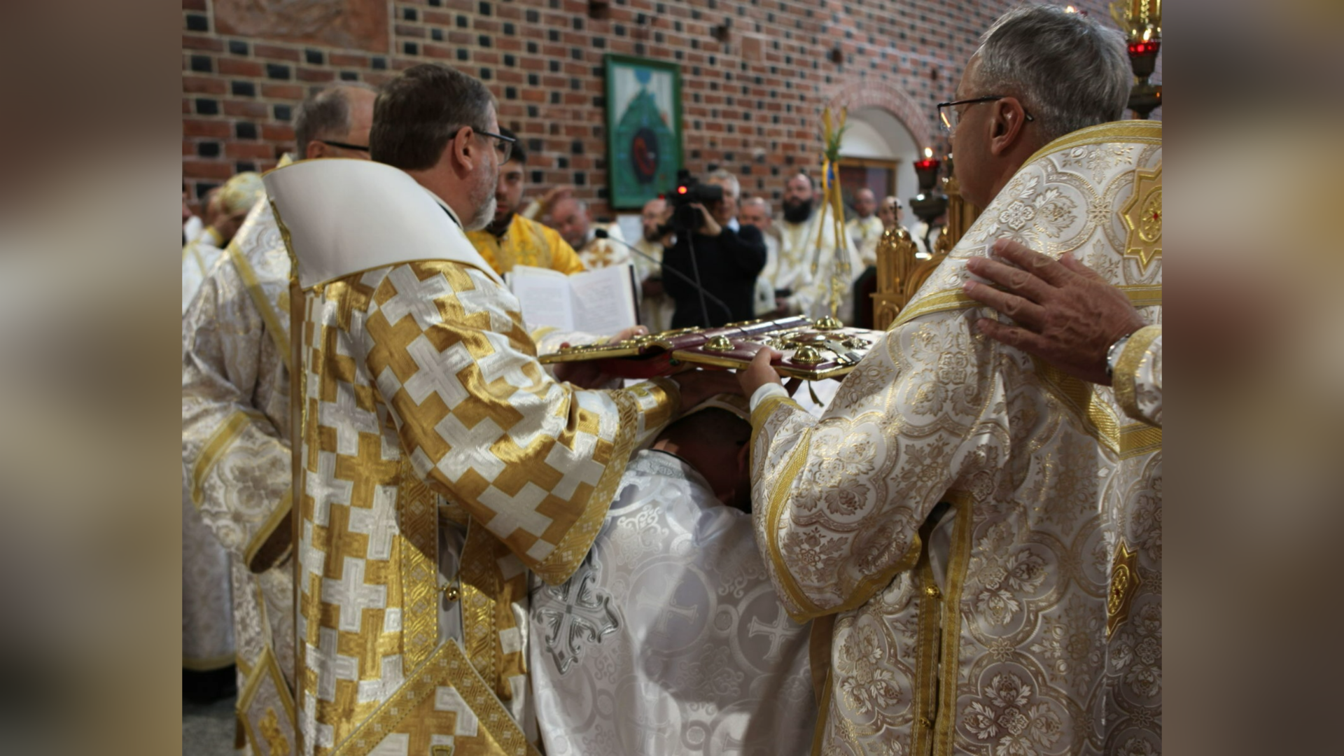 ВІРА ЦЕРКВИ (60): ЄПИСКОПИ – НАСТУПНИКИ АПОСТОЛІВ – ПРИГОТУВАВ О. ЯКІВ ШУМИЛО, ЧСВВ.