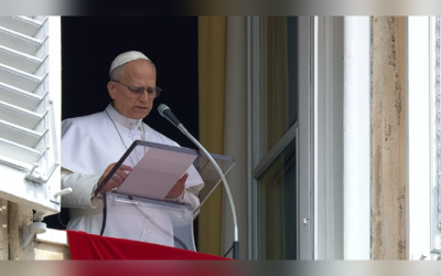 ЄДНАЮЧИСЬ У ЄВХАРИСТІЇ З ХРИСТОМ, СТАЄМО СВІДКАМИ ЙОГО ВОСКРЕСІННЯ – СВЯТІШИЙ ОТЕЦЬ ПАПА ЛЕВ XIV.