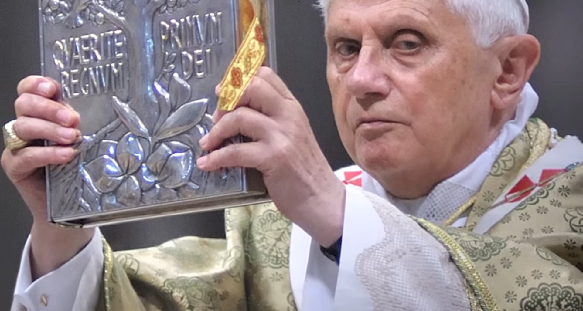 ДЕНЬ НАРОДЖЕННЯ СВЯТІШОГО ОТЦЯ ПАПИ РИМСЬКОГО БЕНЕДИКТА XVI – (99 РОКІВ ТОМУ).