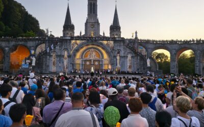 Паломництво до Люрду і святинями Франції