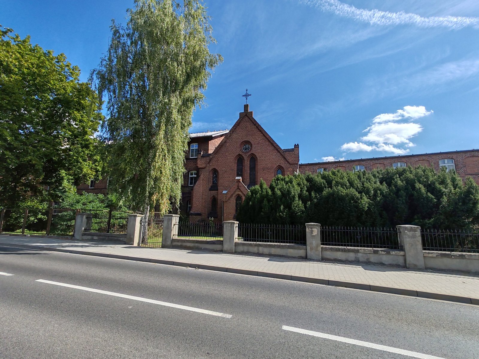 ПОЧАТОК ГРЕКО-КАТОЛИЦЬКИХ БОГОСЛУЖІНЬ В БЖЕҐУ ДОЛІШНЬОМУ (BRZEG DOLNY)
